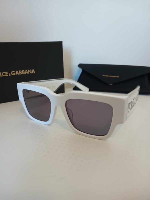 D&G - Image 4