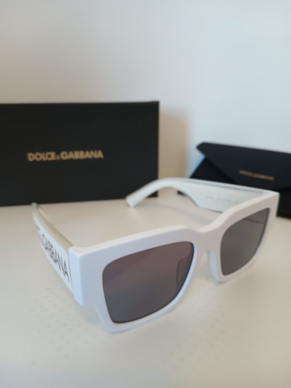 D&G - Image 7