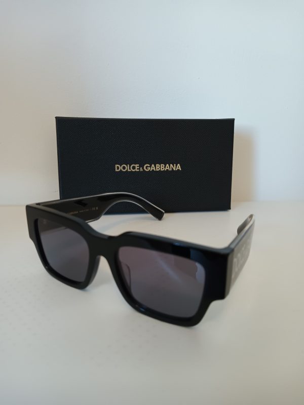 D&G - Image 4