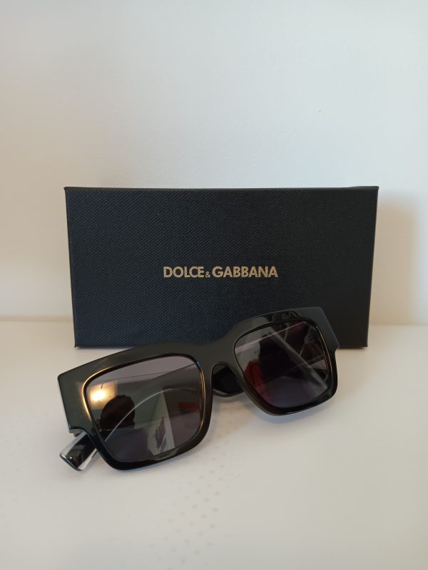 D&G - Image 9