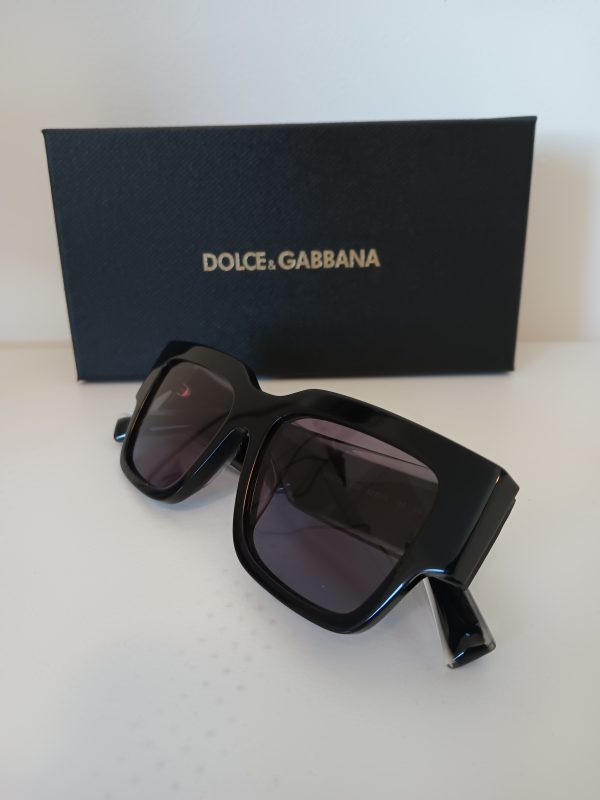 D&G - Image 10