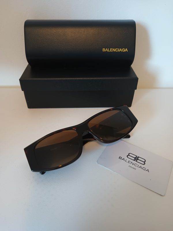 Bg. - Image 4