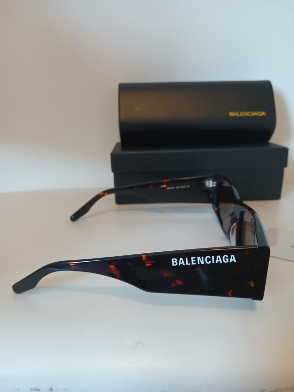 Bg. - Image 6