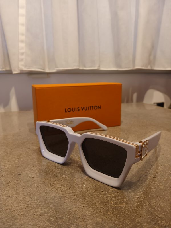 Lv. - Image 9