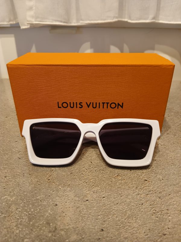 Lv. - Image 4