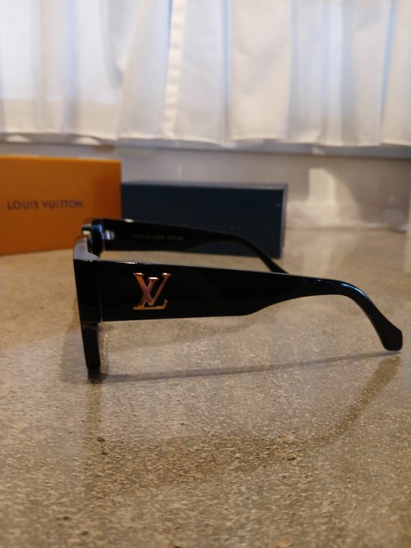 Lv. - Image 4
