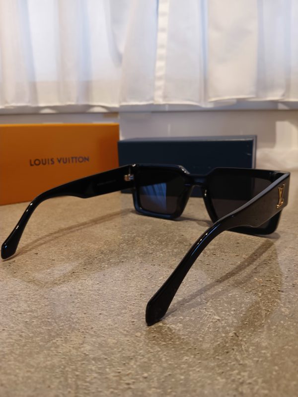 Lv. - Image 7